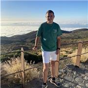 Dar clases sobretodo a alumnos de primaria ayudándoles a aprender capitales del mundo,de europa, volcanes más importantes del mundo,ríos más importantes y demás.